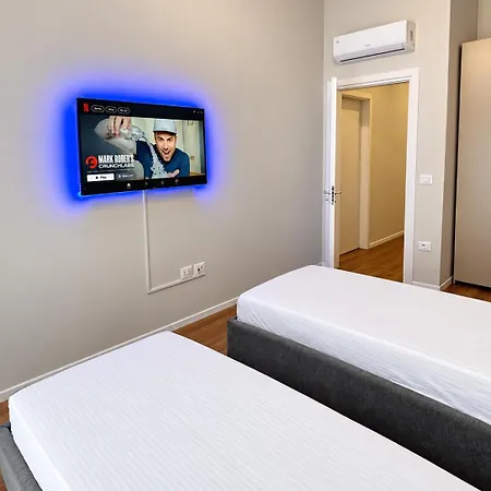 Matisse No36 - 2 Bedroom With Parking At Aura Complex
