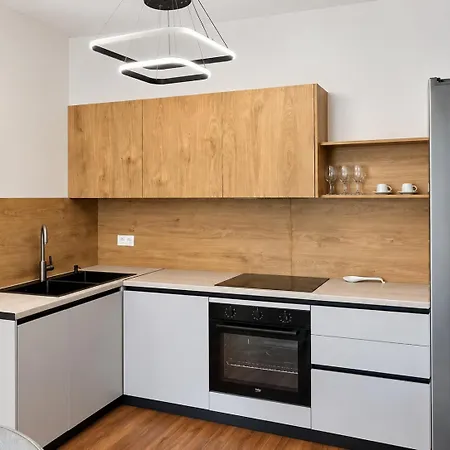 Matisse No36 - 2 Bedroom With Parking At Aura Complex Apartment *