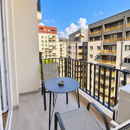 Matisse No36 - 2 Bedroom With Parking At Aura Complex *