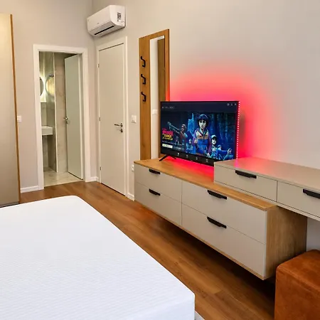Apartment Matisse No36 - 2 Bedroom With Parking At Aura Complex *