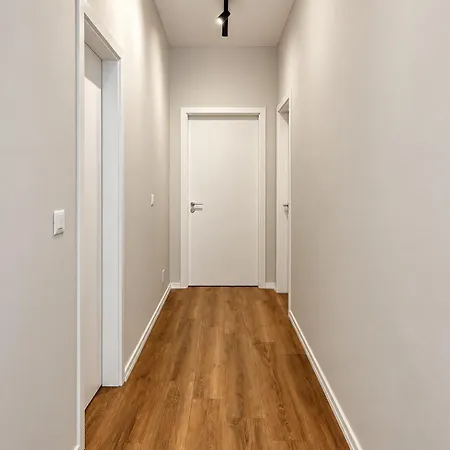 Matisse No36 - 2 Bedroom With Parking At Aura Complex Apartment *