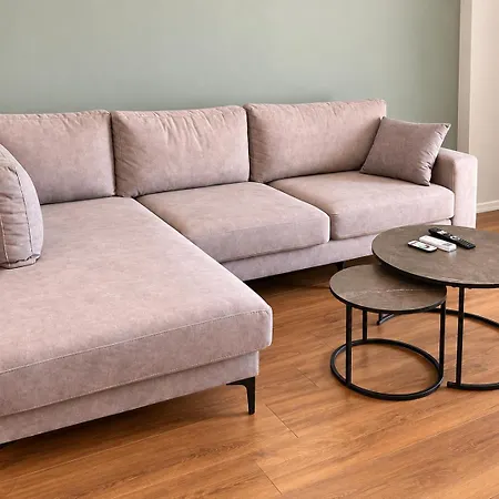 Matisse No36 - 2 Bedroom With Parking At Aura Complex Apartment *